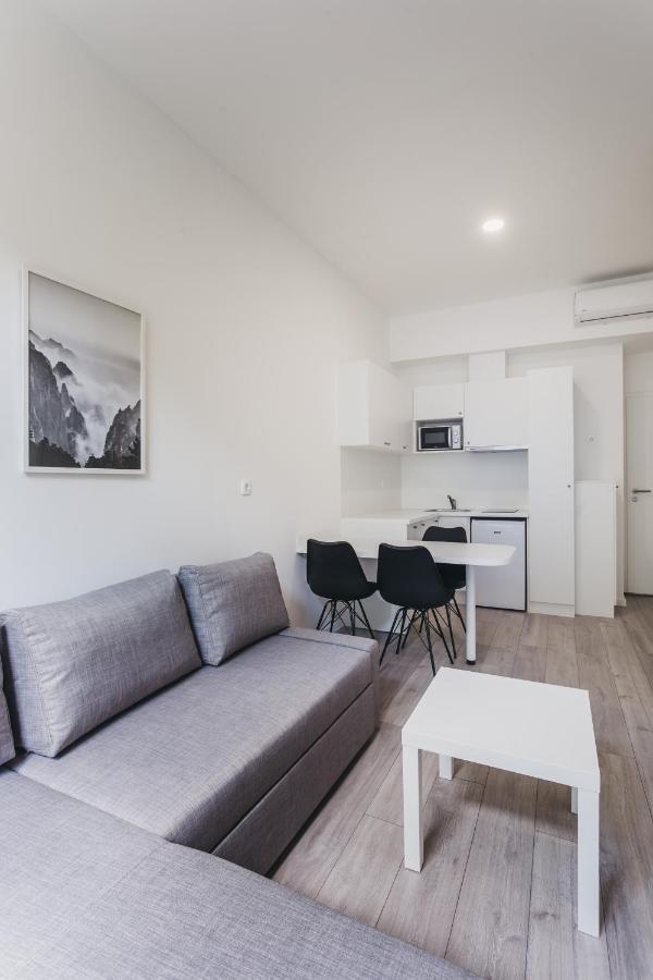 Mika Apartment And Studios Záhřeb Exteriér fotografie