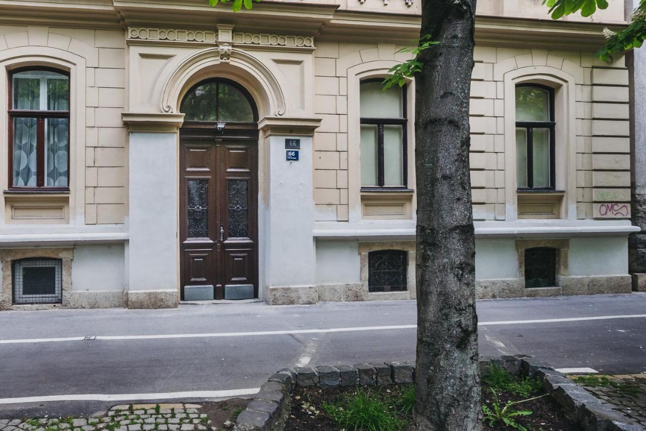 Mika Apartment And Studios Záhřeb Exteriér fotografie